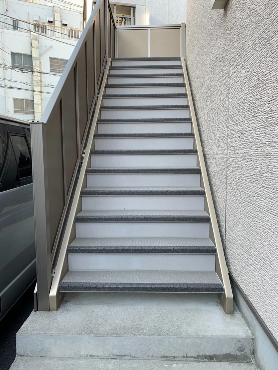 葛飾区 ケイエスホーム様 管理物件 階段改修